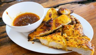 nuer-thong-grilled-chicken-restaurant-12